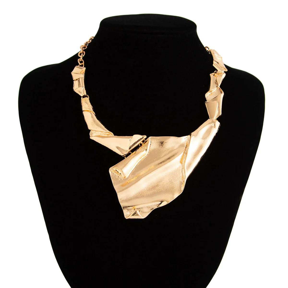 Wholesale Jewelry Exaggerated Geometric Zinc Alloy Necklace With Electroplating For Women - Image 6