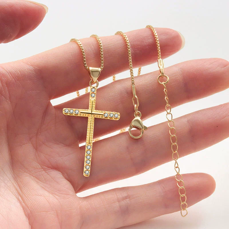 Wholesale Jewelry Fashion Geometric Copper Cross Pendant Electroplated Clavicle Chain For Women - Image 3