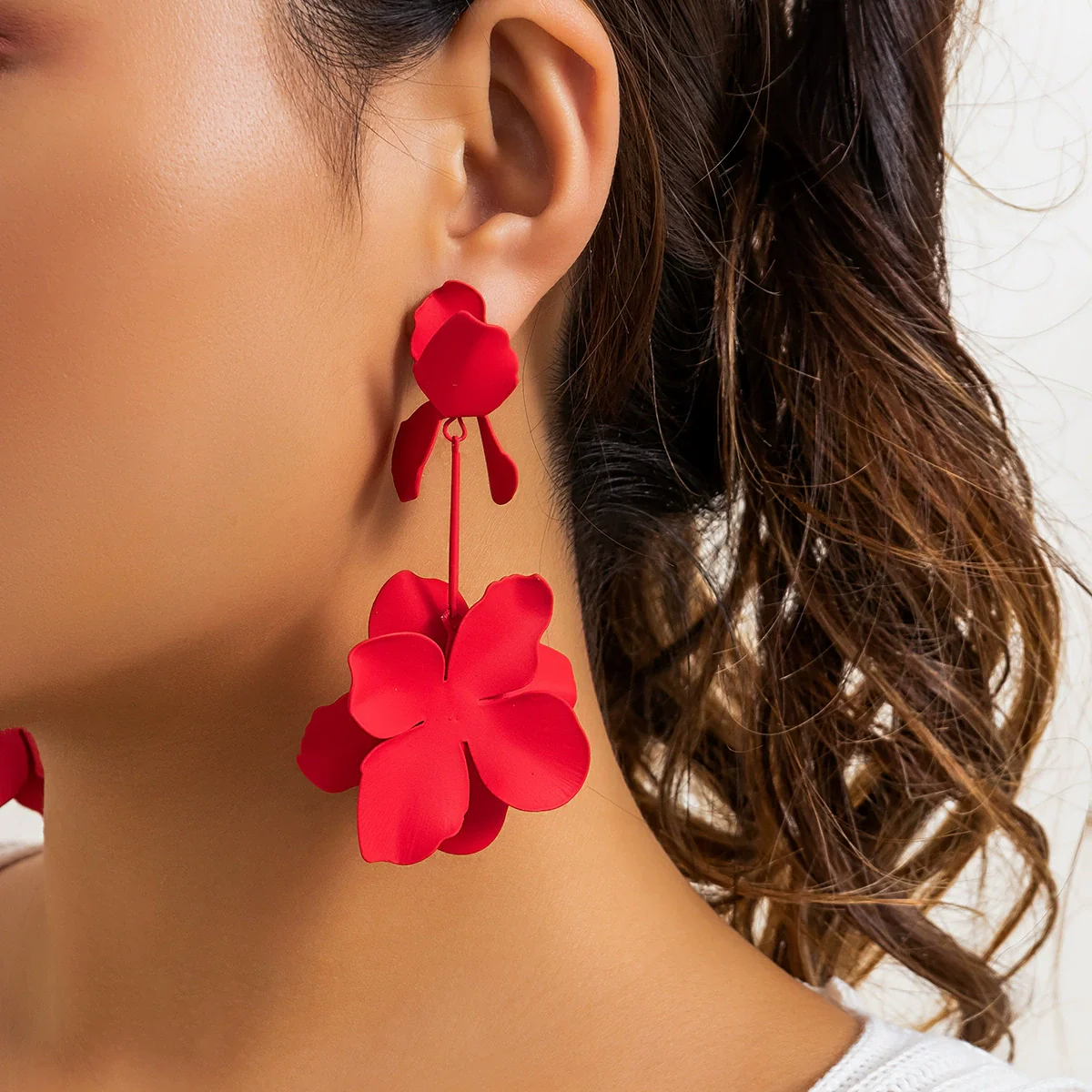 Wholesale Jewelry Flower Iron Earrings Retro Fashion Electroplated - Image 9