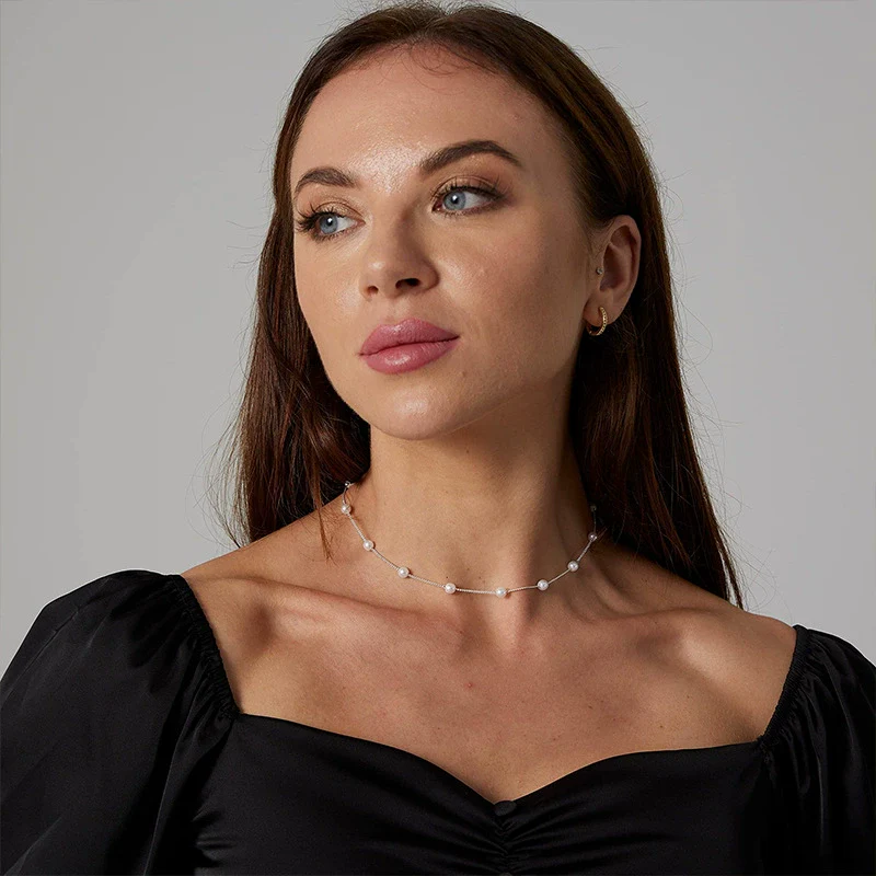 Wholesale Jewelry Geometric Copper Beaded Clavicle Necklace With Electroplating And Silver Plated Pendant - Image 3