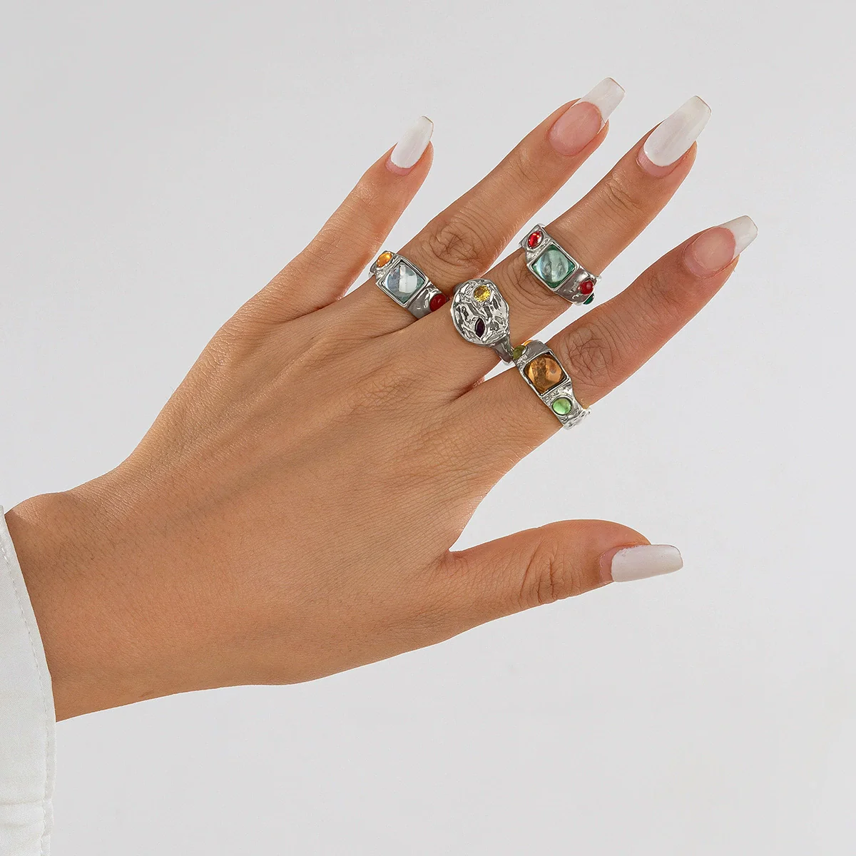 Wholesale Jewelry Geometric Gemstone Inlaid Alloy Ring With Electroplating Treatment For Women - Image 7