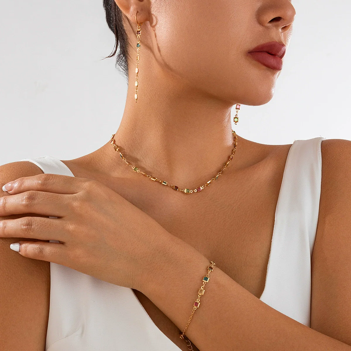 Wholesale Jewelry Geometric Metal Artificial Crystal Stacked Necklace And Earrings With Electroplating For Women - Image 3