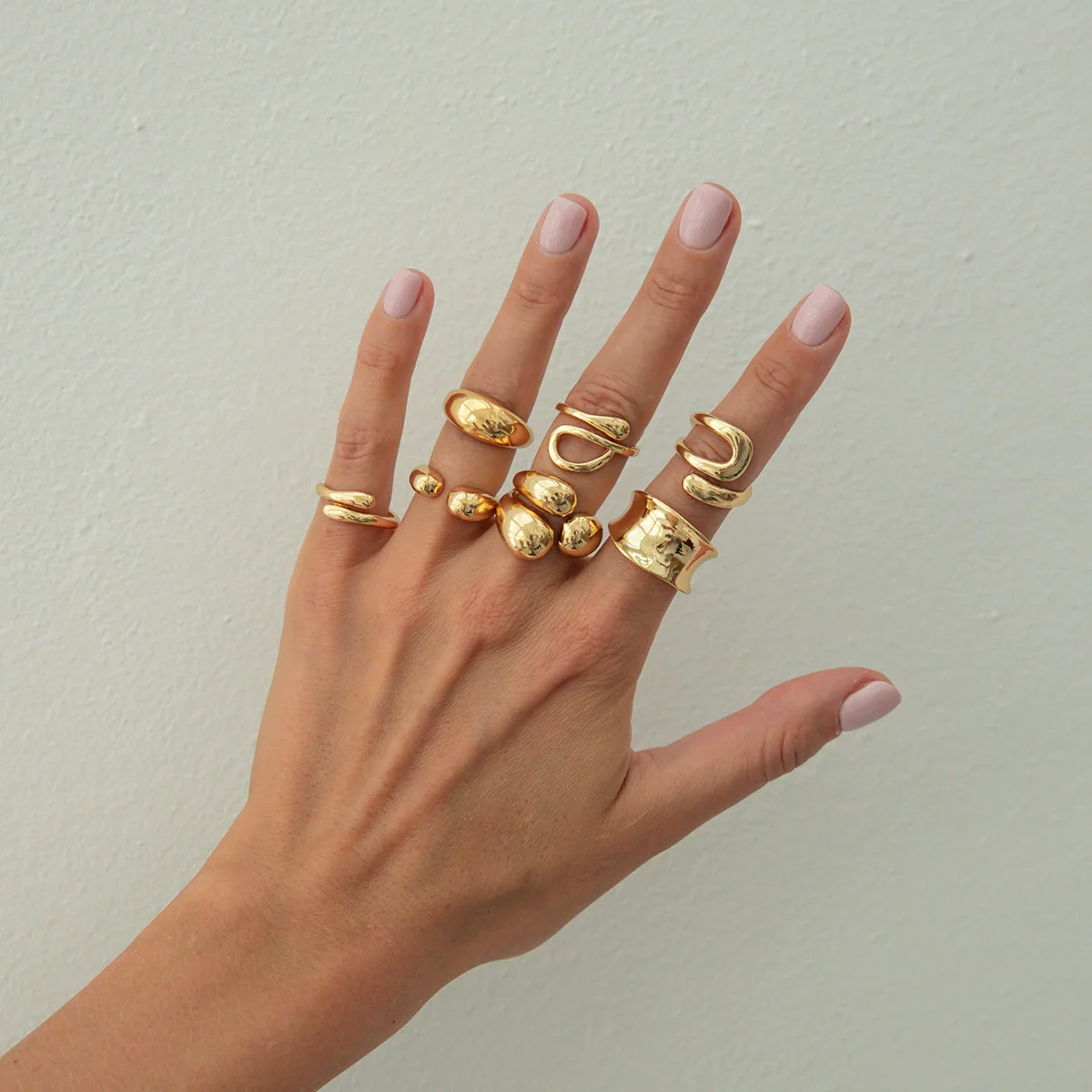 Wholesale Jewelry Geometric Three Dimensional Cross Opening Zinc Alloy Ring With Electroplating For Women - Image 10