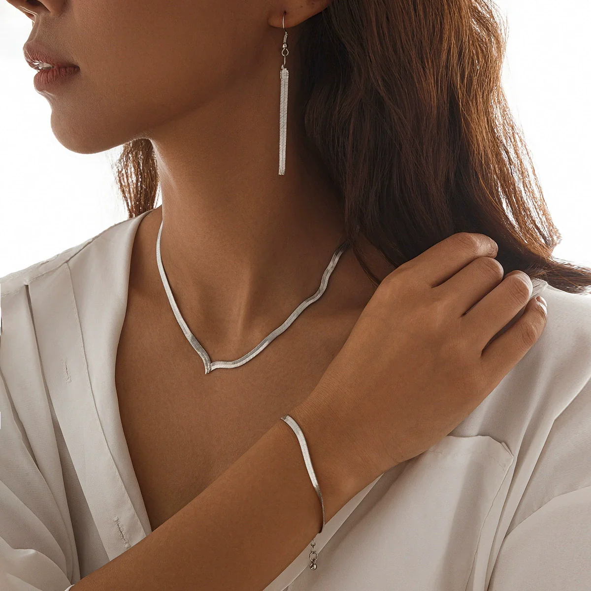 Wholesale Jewelry Hiphop Style Copper Snake Bone Chain Geometric Vshaped Necklace Earrings Electroplated - Image 2