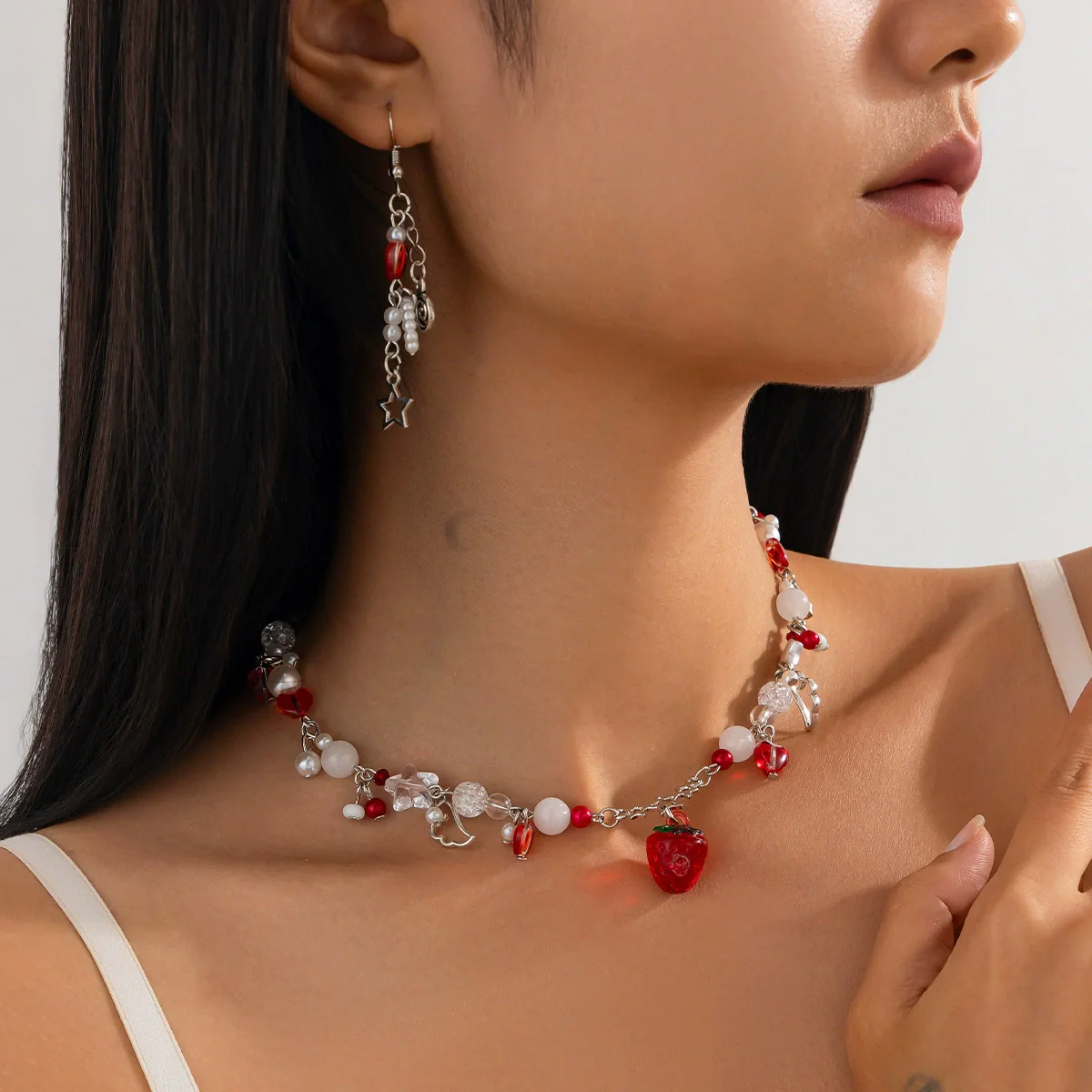 Wholesale Jewelry Imitation Pearl Heartshaped Geometric Electroplated Necklace For Women - Image 7