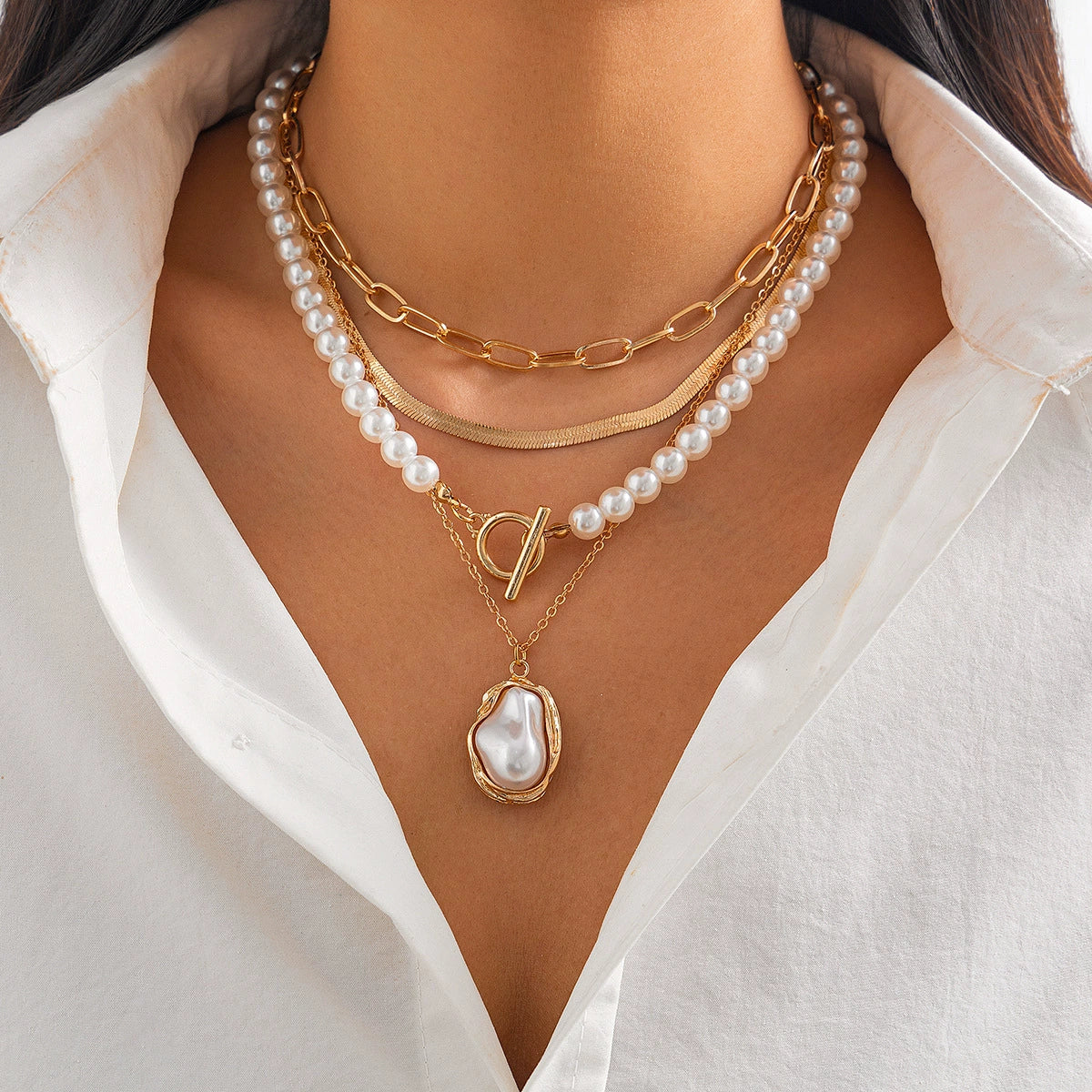 Wholesale Jewelry Ins Style Geometric Alloy Disc Pendant Imitation Pearl Multilayer Clavicle Chain Copperclad Iron Iron Copper Alloy Electroplated - Image 3