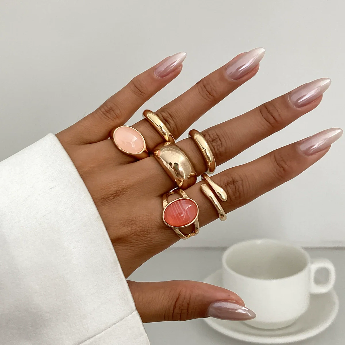 Wholesale Jewelry Light Luxury Geometric Alloy And Acrylic Drill Ring With Electroplating - Image 15