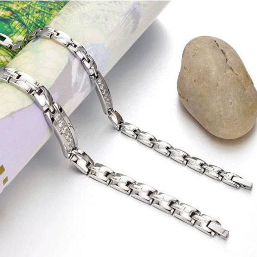 Wholesale Jewelry Magnetic Couple Titanium Steel Bracelet With Geometric Pattern And Diamonds - Image 2