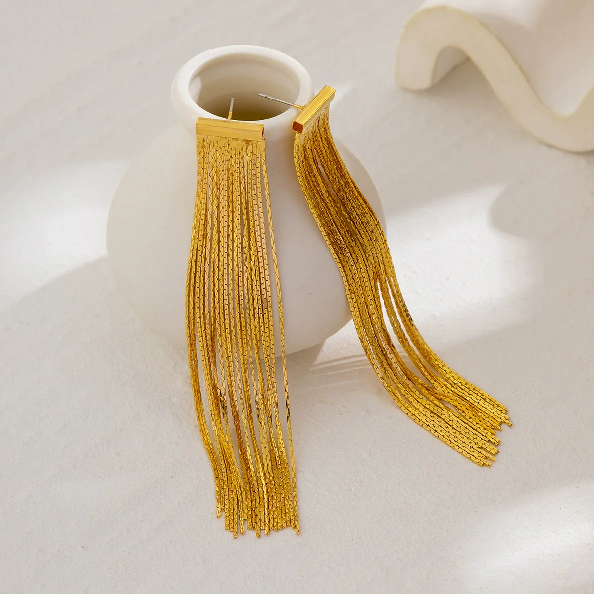 Wholesale Jewelry Metal Geometric Retro Tassel Earrings With Electroplating For Women - Image 4