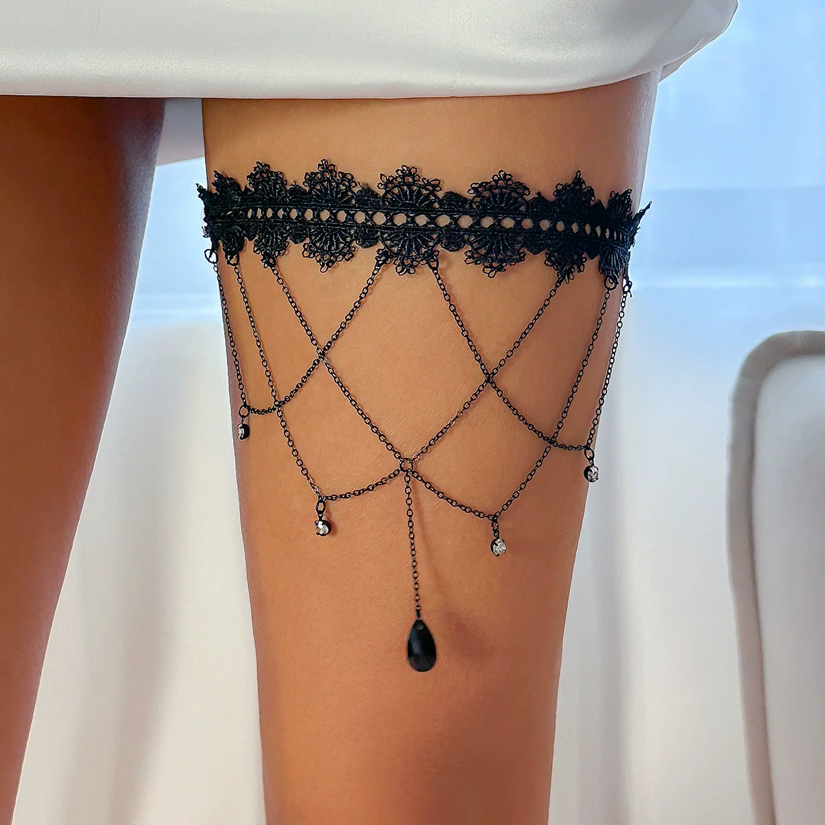 Wholesale Jewelry Metal Lace Elastic Belt Plastic Heart Pattern Women's Thigh Chain Leg Ring Leg Chain - Image 4