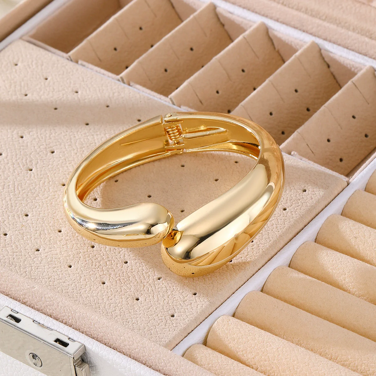 Wholesale Jewelry Metal Wind Geometric Opening Smooth Bracelet Alloy Electroplating Women's Unisex - Image 4