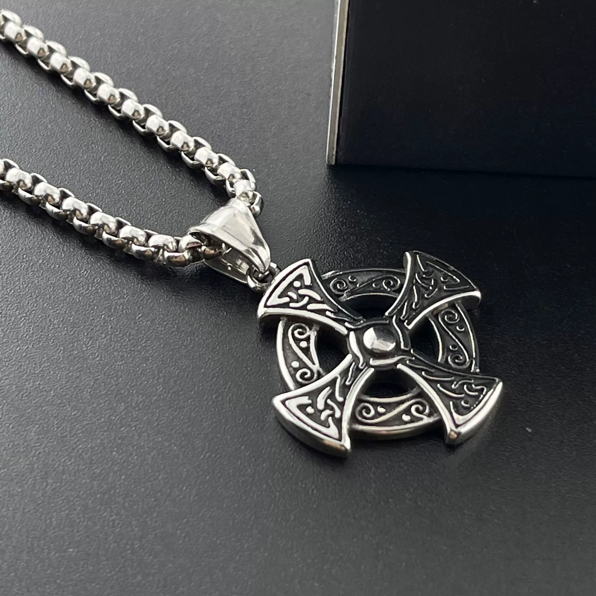 Wholesale Jewelry Punk Viking Celtic Knot Cross Stainless Steel Casting Polishing Unisex Doll Style - Image 4