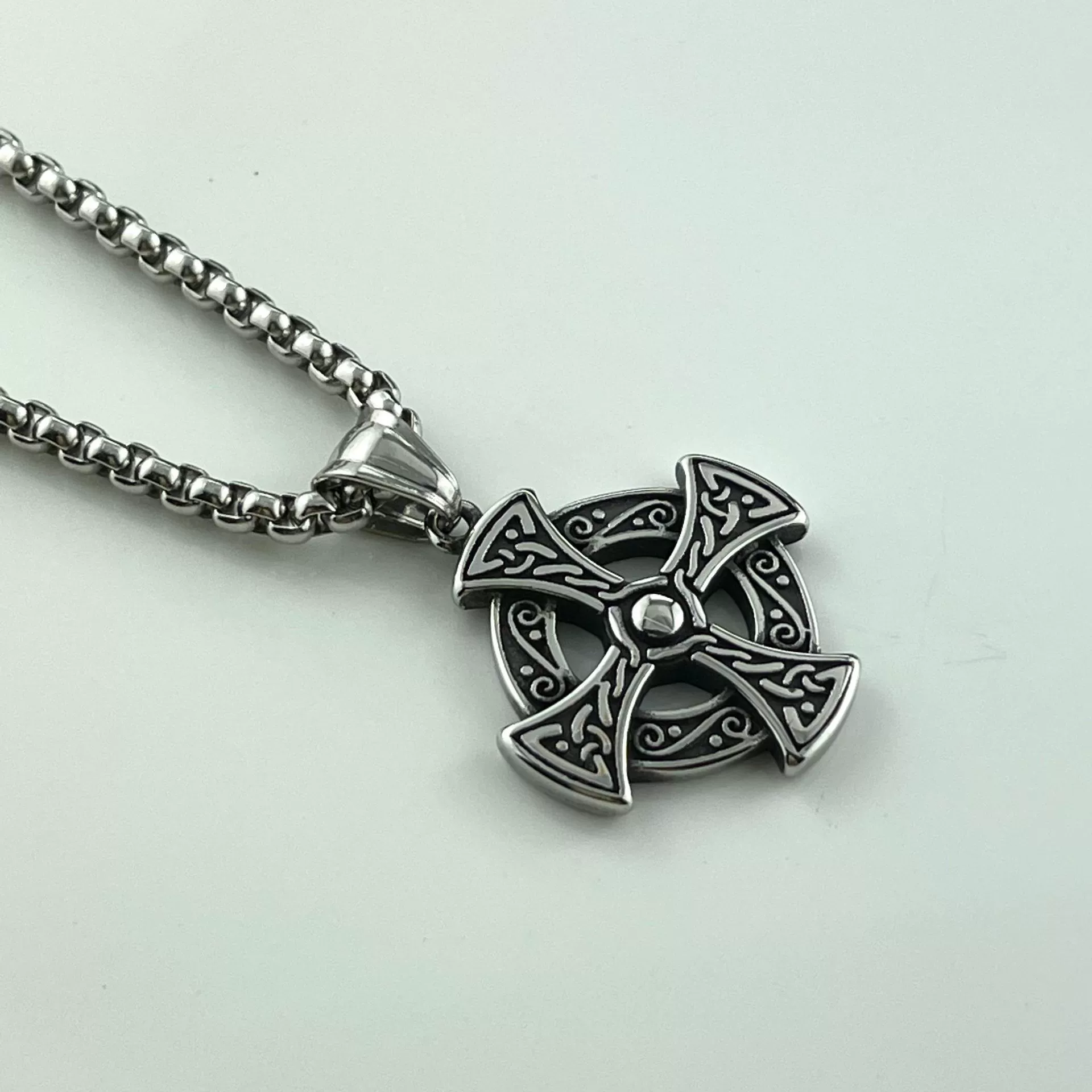 Wholesale Jewelry Punk Viking Celtic Knot Cross Stainless Steel Casting Polishing Unisex Doll Style - Image 5