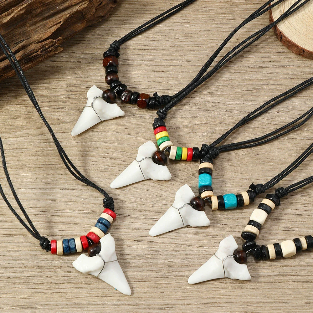 Wholesale Jewelry Retro Bohemian Wooden Beads Shell Pendant Shark Teeth Handmade Necklace