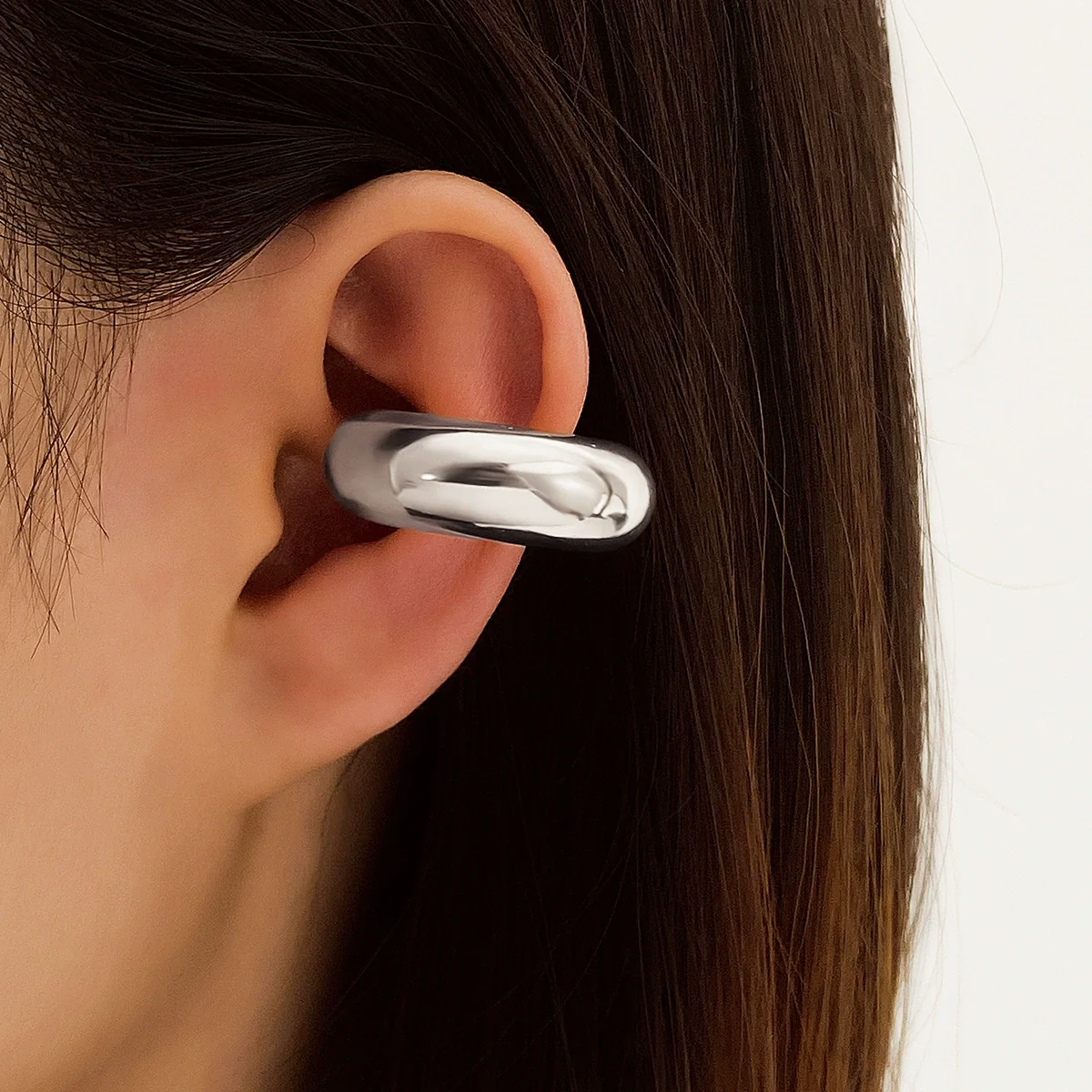 Wholesale Jewelry Retro Fashion Drop Shaped Plastic And Resin Electroplated Ear Bone Clips For Women - Image 9