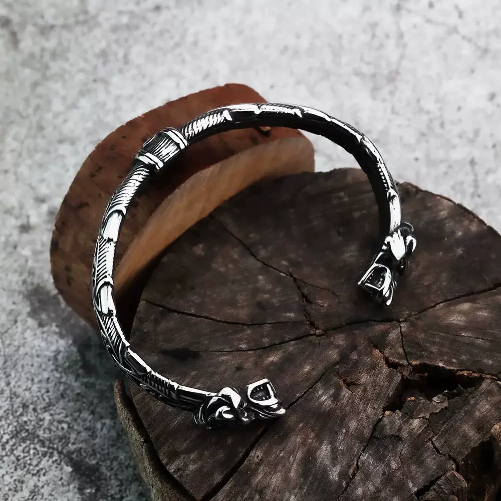 Wholesale Jewelry Retro Pirate Style Double Wolf Head Cshaped Stainless Steel Polish Bracelet - Image 2