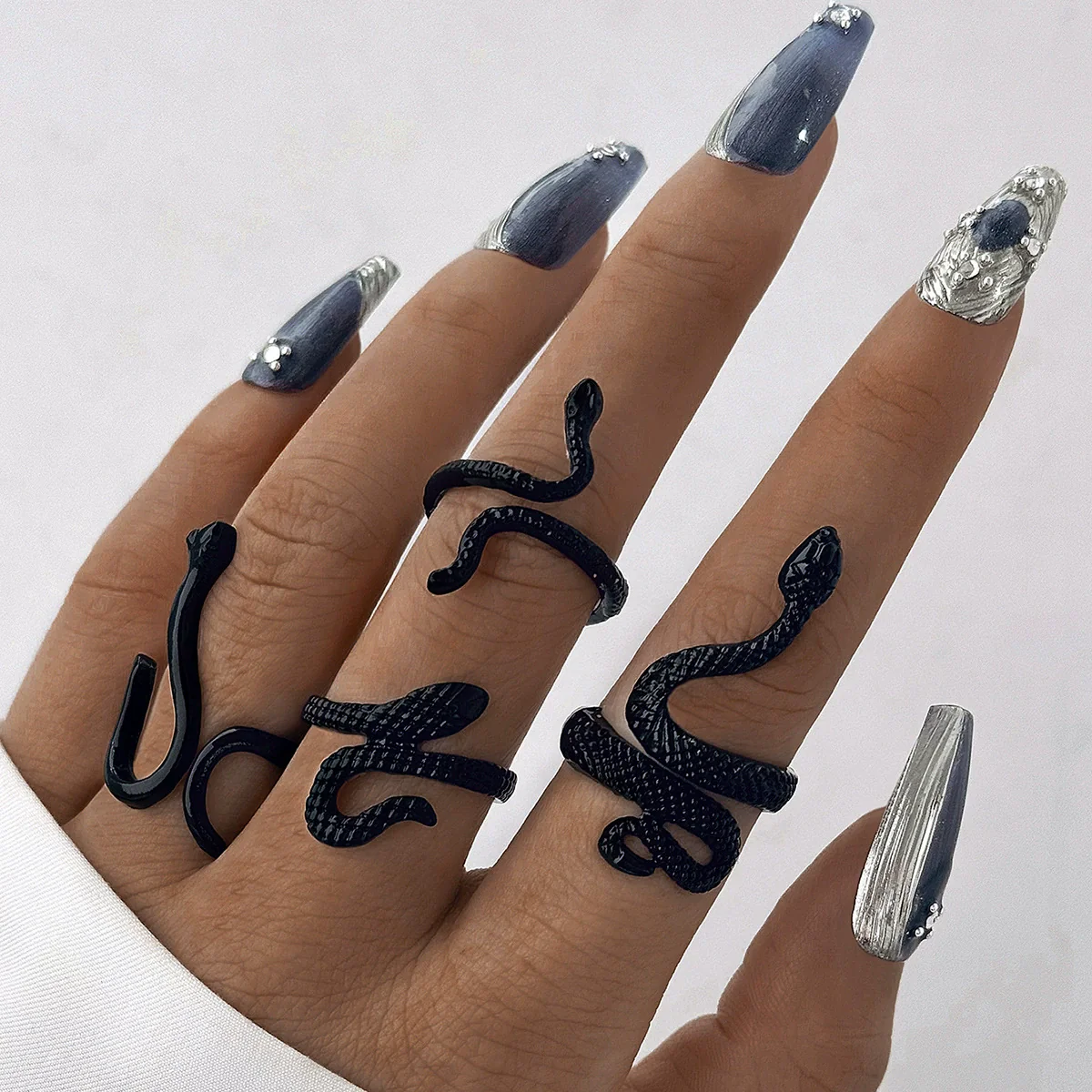 Wholesale Jewelry Retro Snake Animal Alloy Ring Electroplating Geometric Style Unisex - Image 11