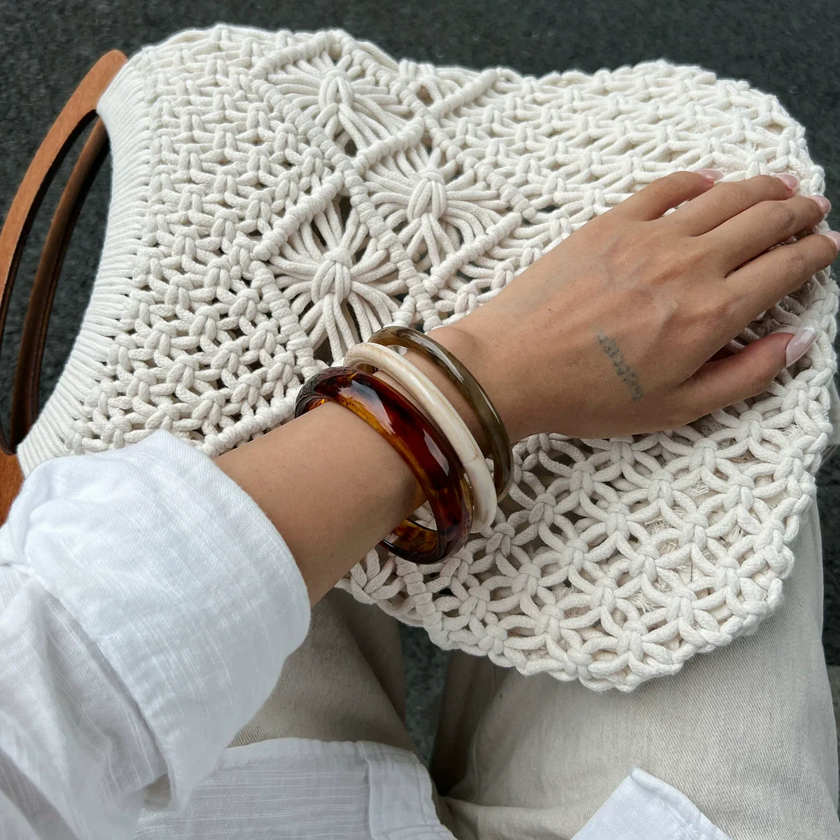 Wholesale Jewelry Retro Style Geometric Resin Handmade Halo Gradient Bracelet For Women