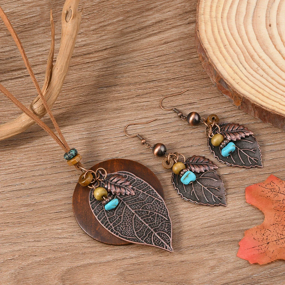 Wholesale Jewelry Retro Vintage Style Geometric Iron Sheet And Wooden Disc Handmade Women's Earrings Necklace - Image 2