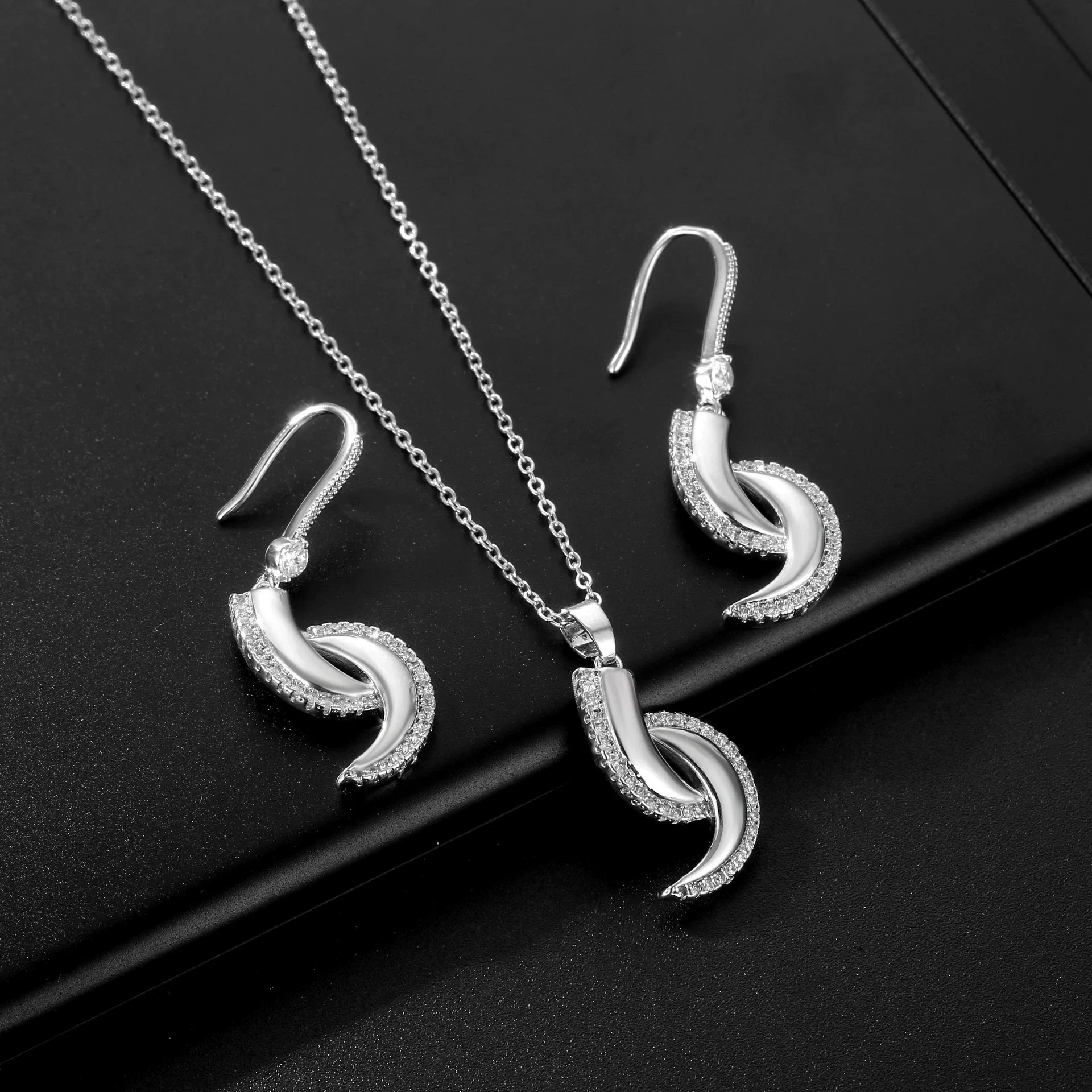 Wholesale Jewelry Set Copper Ochain Earrings And Necklace With Artificial Zircon Pendants And Geometric Pattern Simple Style Unisex And Women's - Image 3