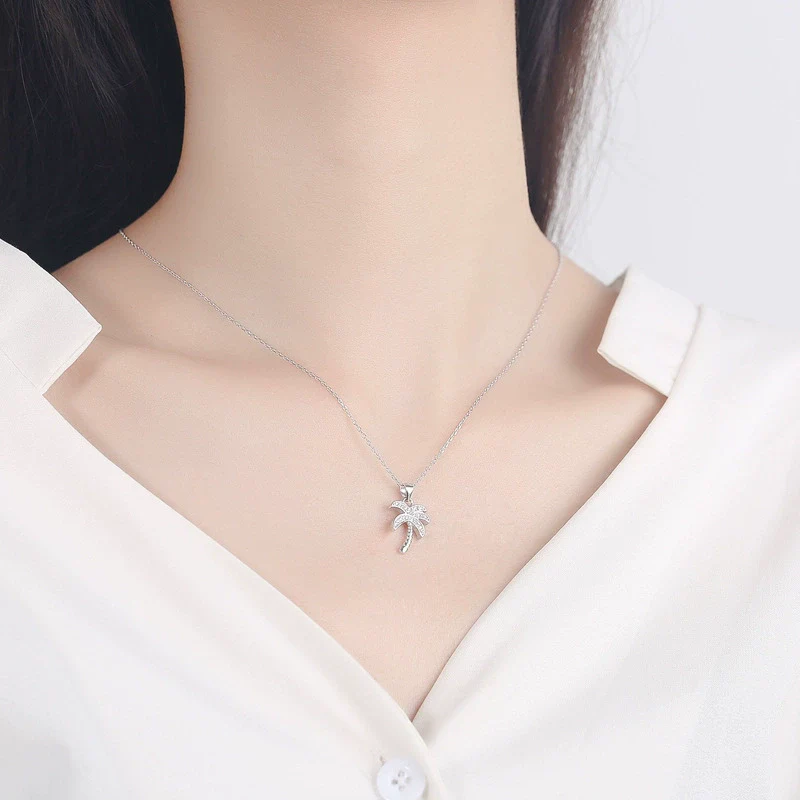 Wholesale Jewelry Silver 925 Sterling Crystal Geometric Small Coconut Pendant Clavicle Chain Electroplated For Women - Image 4