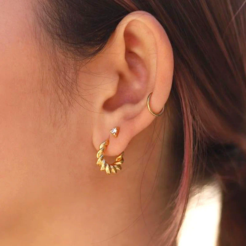 Wholesale Jewelry Silver Needle Copper Geometric Twisted Circle Hoop Earrings For Women Electroplated - Image 2