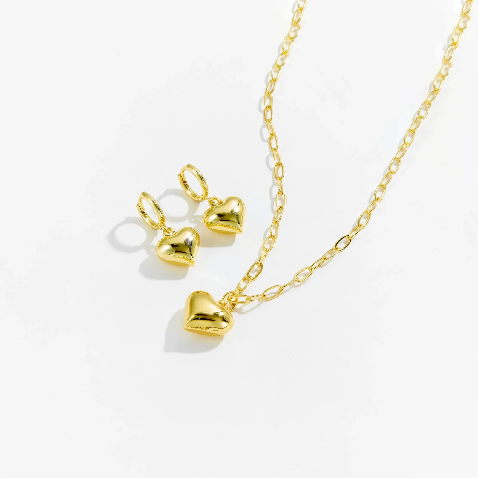 Wholesale Jewelry Simple Allmatch Love Copper Electroplated Platinum 18K Gold Earrings And Necklace For Women
