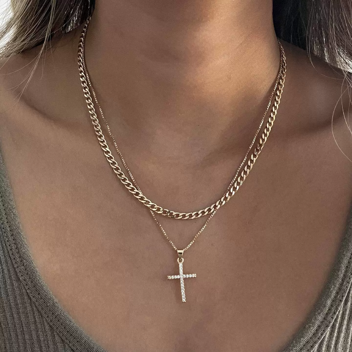 Wholesale Jewelry Simple Multilayer Cross Alloy Ochain Necklace For Women With Geometric Pattern And Diamond Design