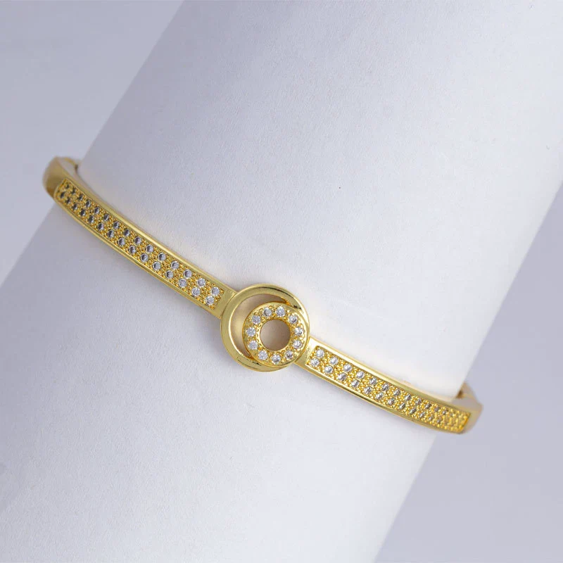 Wholesale Jewelry Simple Style Copper Bracelet With Concentric Circle Shape And Diamondencrusted Electroplating Design - Image 6