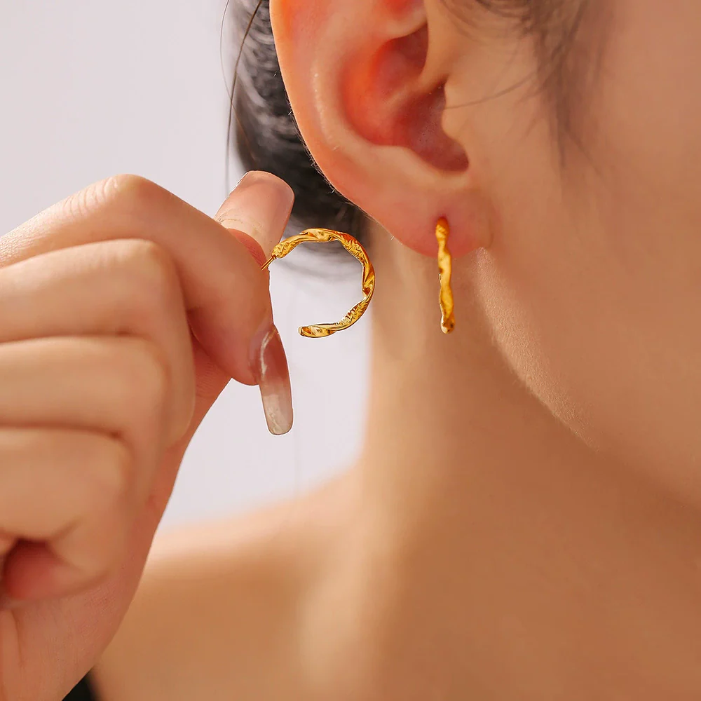 Wholesale Jewelry Stainless Steel 18K Gold Plated Geometric Cshaped Twisted Earrings For Women - Image 2