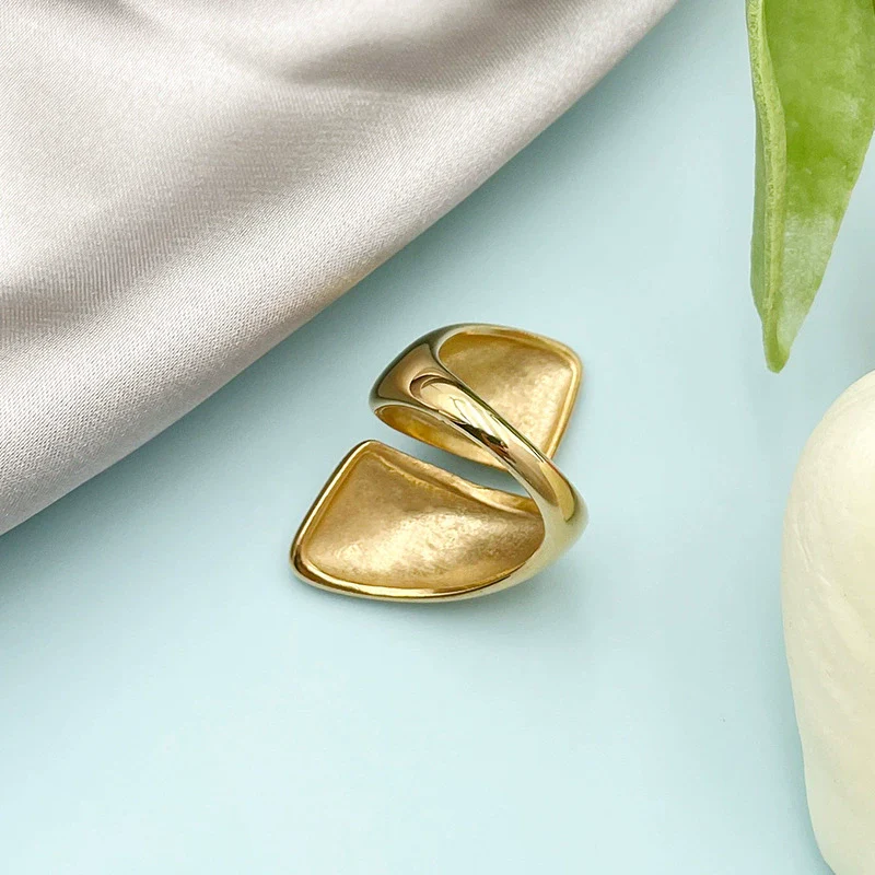 Wholesale Jewelry Stainless Steel Geometric Specialshaped Ring 14K Goldplated - Image 4