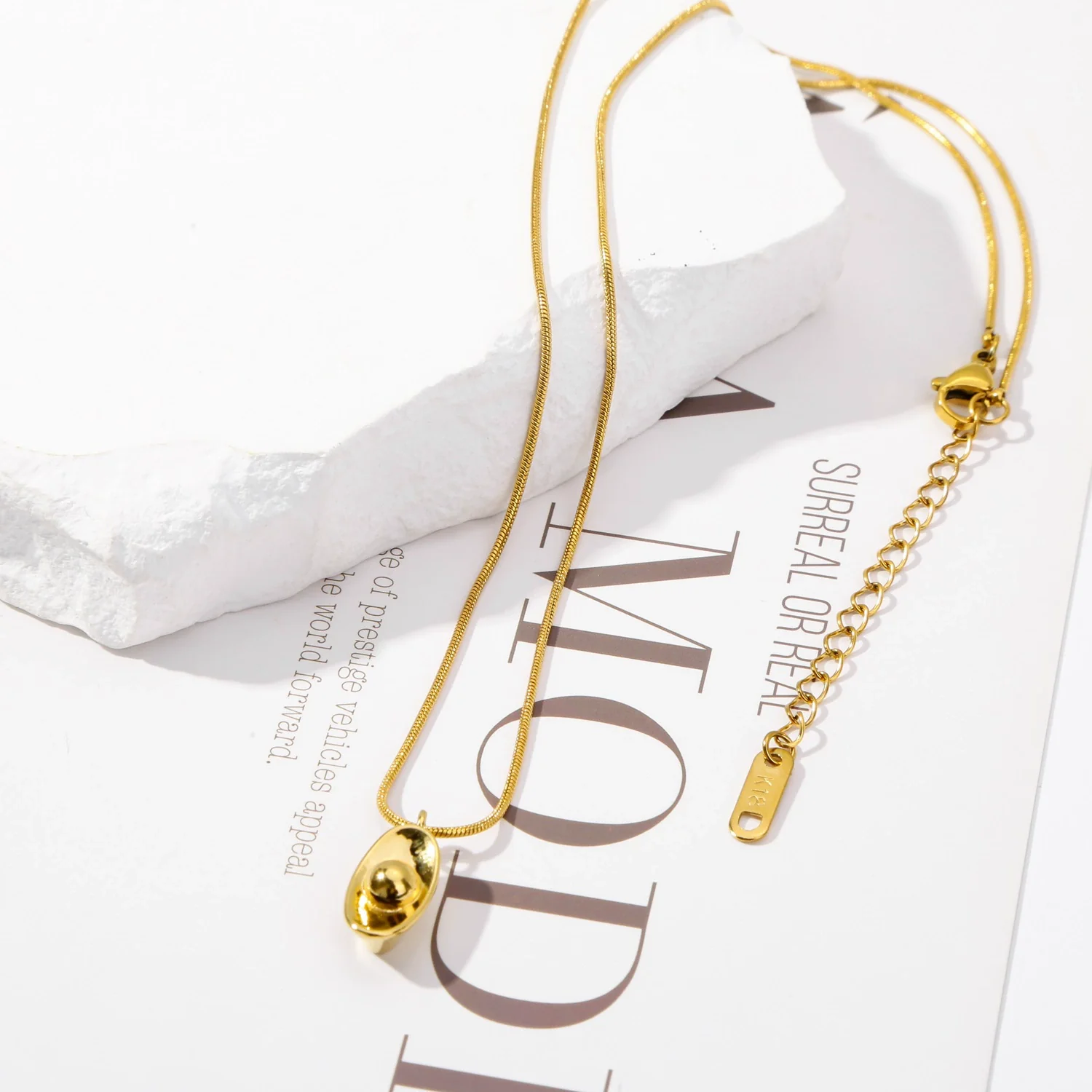 Wholesale Jewelry Stainless Steel Ingot Pendant With Round Snake Clavicle Chain Electroplated - Image 4