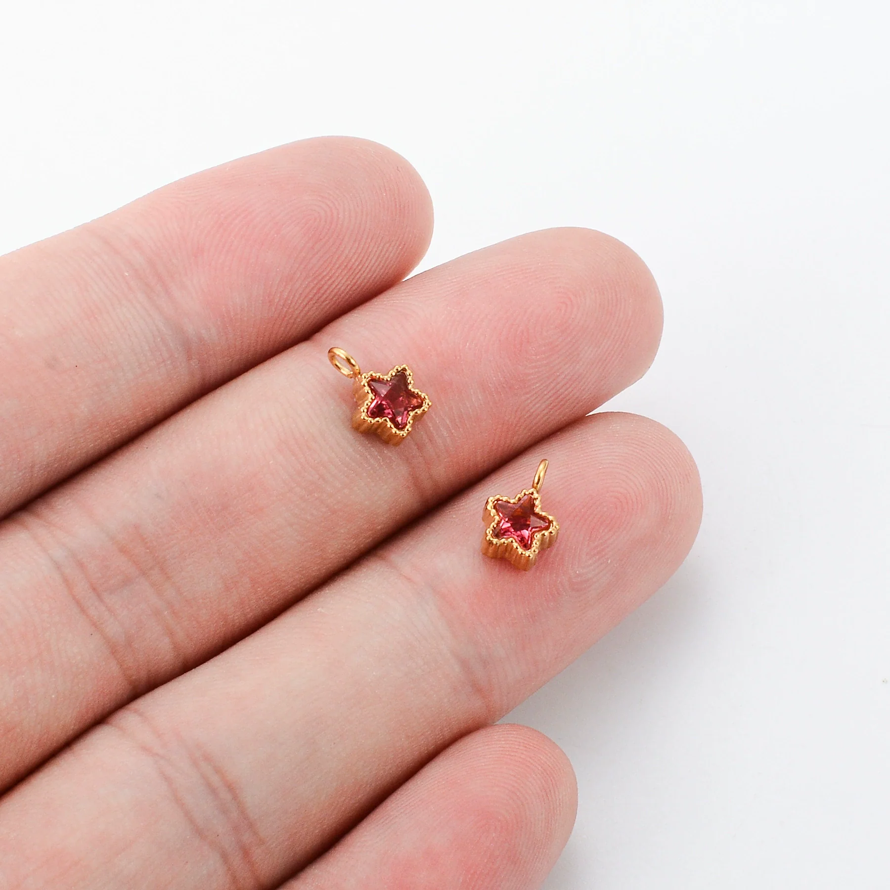 Wholesale Jewelry Stainless Steel Mini Pendant Inlaid Stars Oval Round Zircon Electroplated - Image 7
