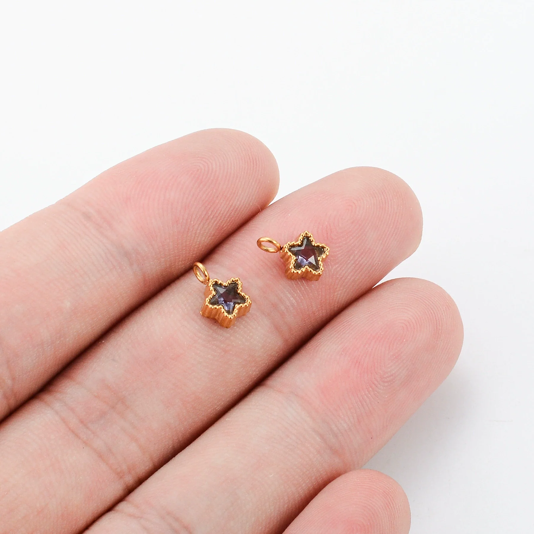 Wholesale Jewelry Stainless Steel Mini Pendant Inlaid Stars Oval Round Zircon Electroplated - Image 8