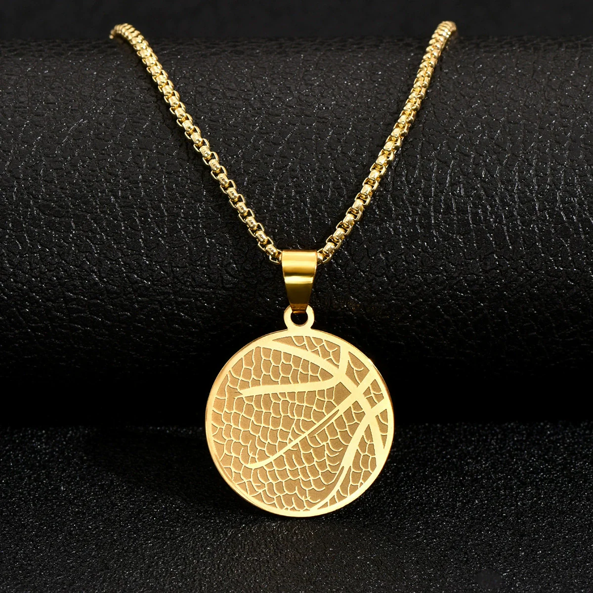 Wholesale Jewelry Titanium Steel Geometric Basketball Pendant Necklace With Pearl Chain And Electroplating - Image 2