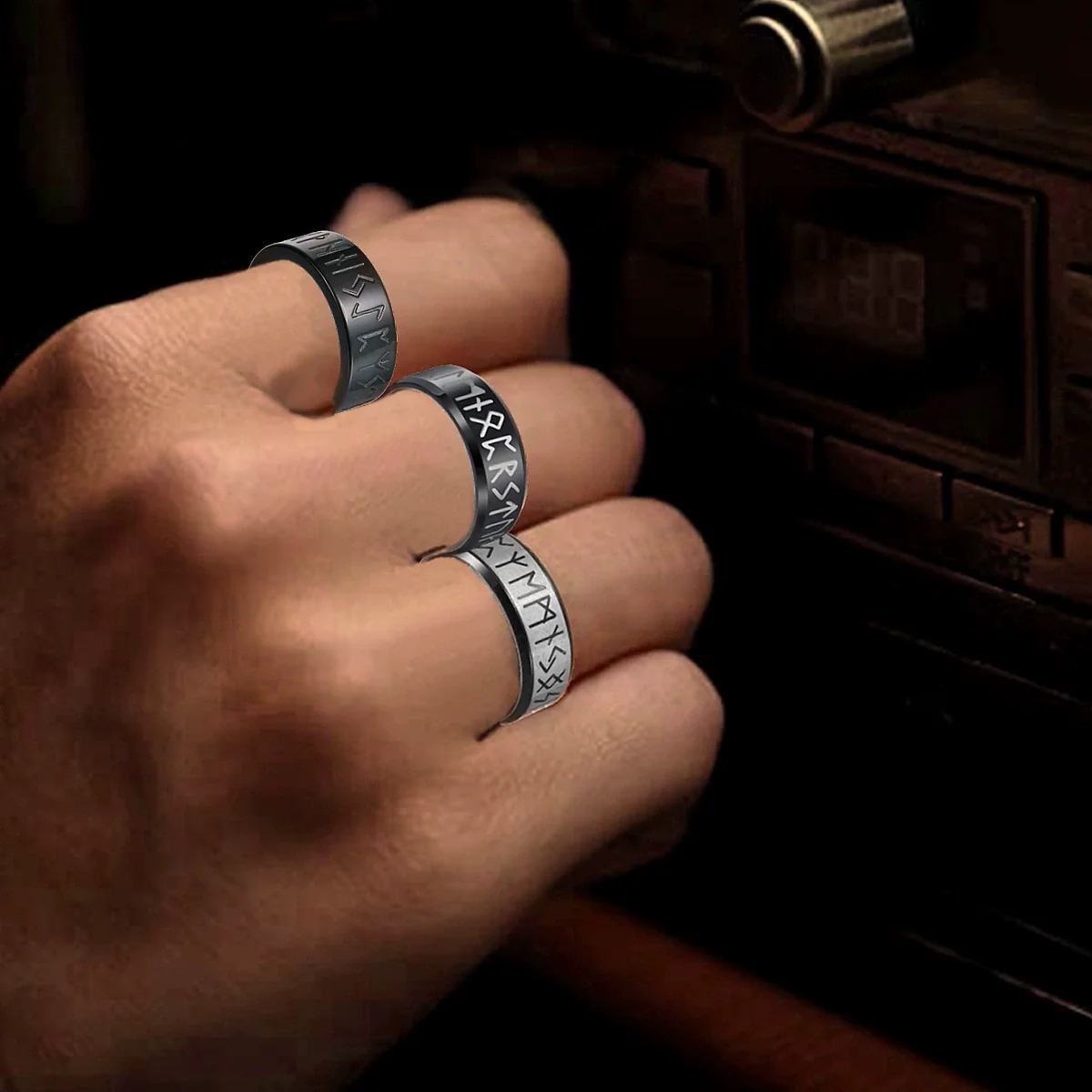 Wholesale Jewelry Titanium Steel Viking Style Geometric Electroplating Threepiece Set Ring - Image 2