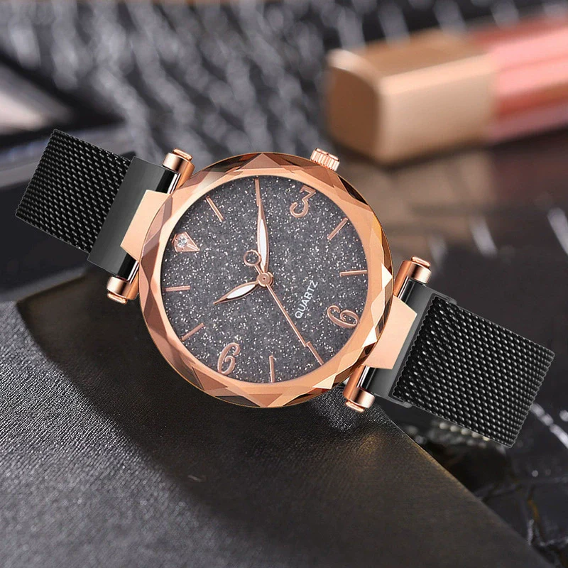 Wholesale Ladies Casual Quartz Watch With Alloy Case Fine Steel Strap And Round Dial Star Design