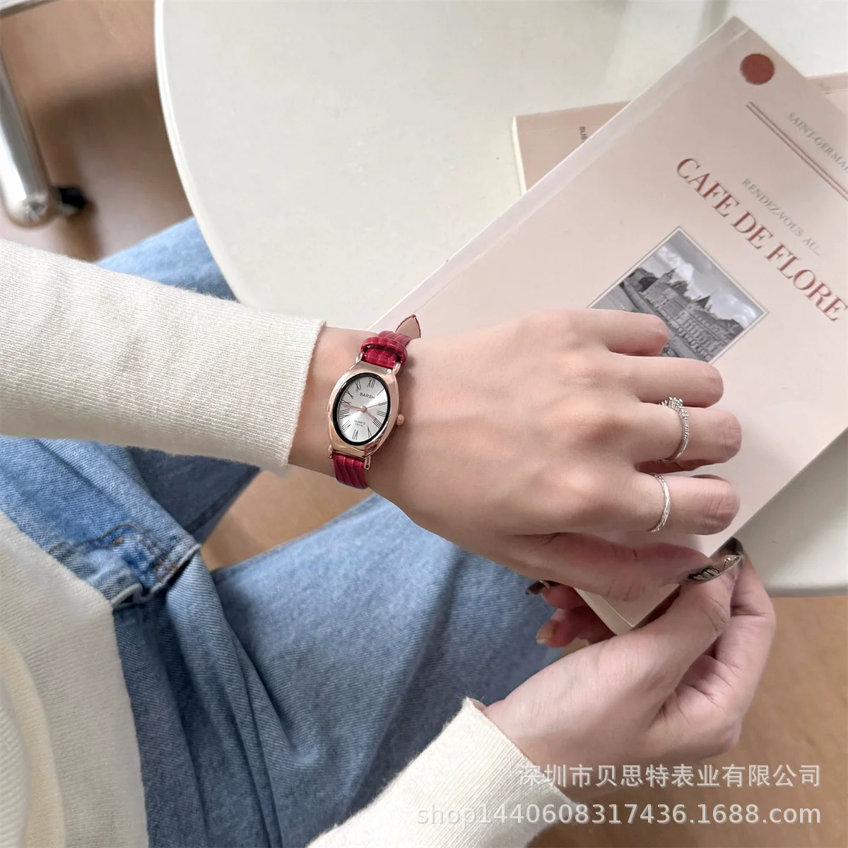 Wholesale Ladies Medieval Style Oval Dial Alloy Case Watch - Image 4