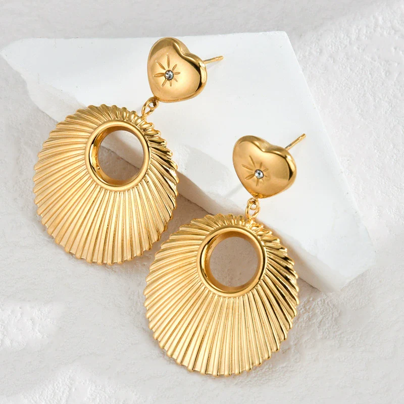 Wholesale Ladies Stainless Steel 18K Gold Electroplated Exaggerated Hollow Geometric Earrings - Image 9