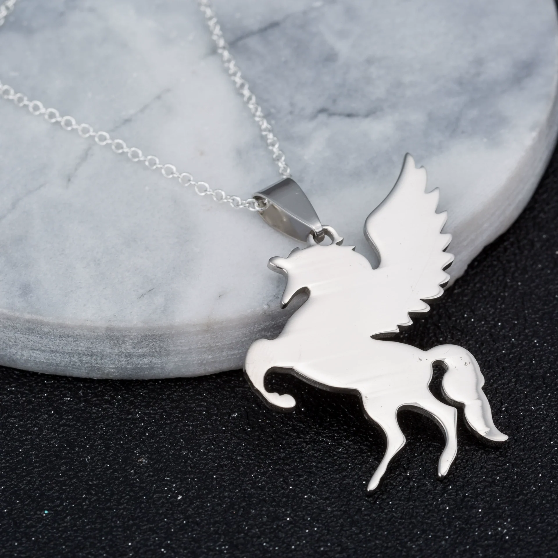 Wholesale Ladies Stainless Steel Animal Pendant Ochain Necklace With Electroplating - Image 4