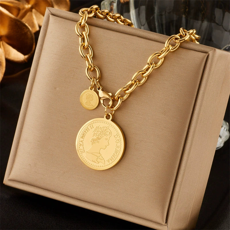 Wholesale Ladies Stainless Steel Heartshaped Pendant Necklace With Electroplating Process And Vintage Design - Image 12