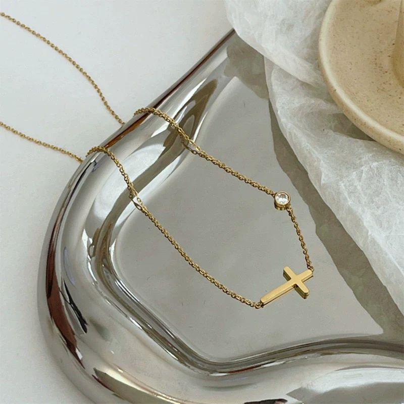 Wholesale Ladies Stainless Steel Heartshaped Pendant Necklace With Electroplating Process And Vintage Design - Image 33