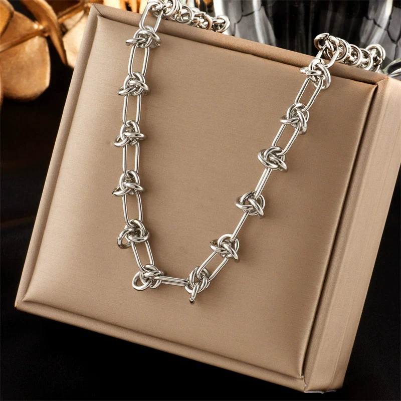 Wholesale Ladies Stainless Steel Heartshaped Pendant Necklace With Electroplating Process And Vintage Design - Image 45