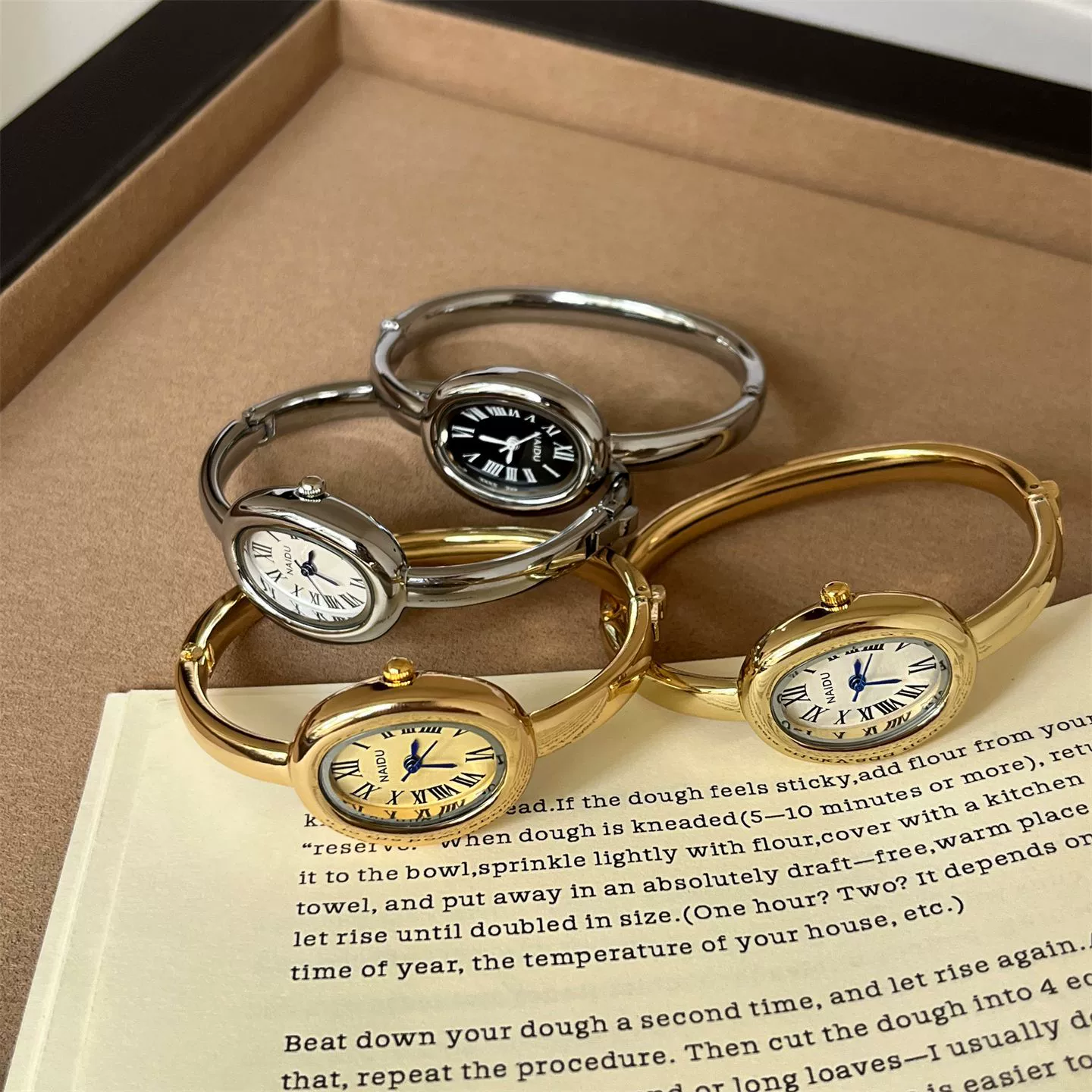 Wholesale Ladies Vintage Style Oval Stainless Steel Bathtub Bracelet Watch - Image 5