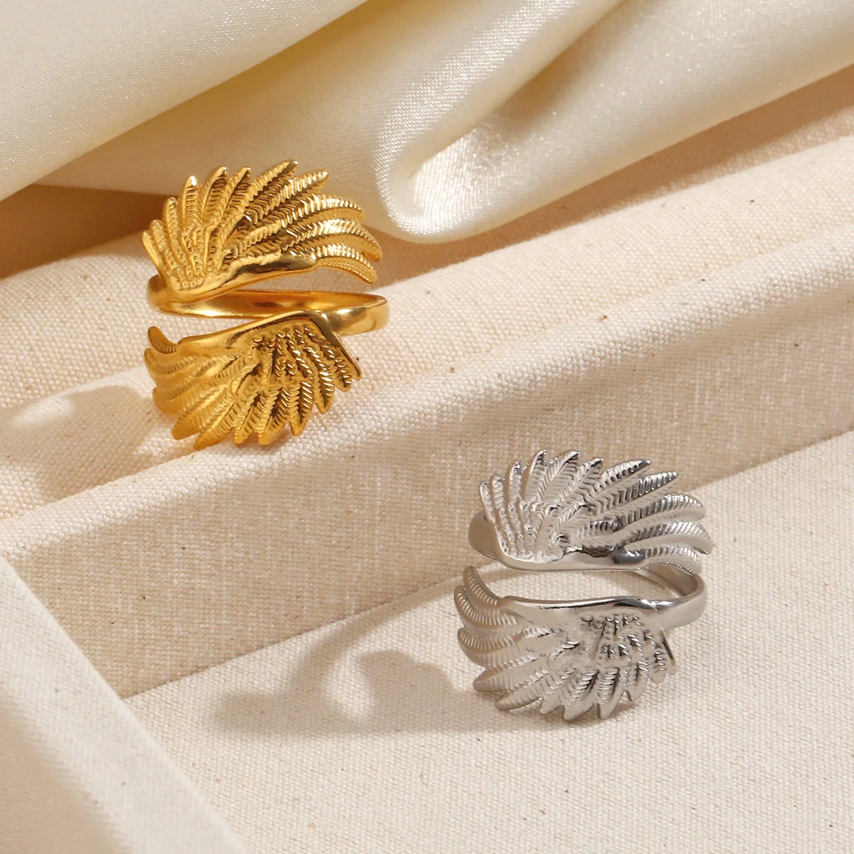 Wholesale Lady's Geometric Stainless Steel Electroplated Wing Ring - Image 3
