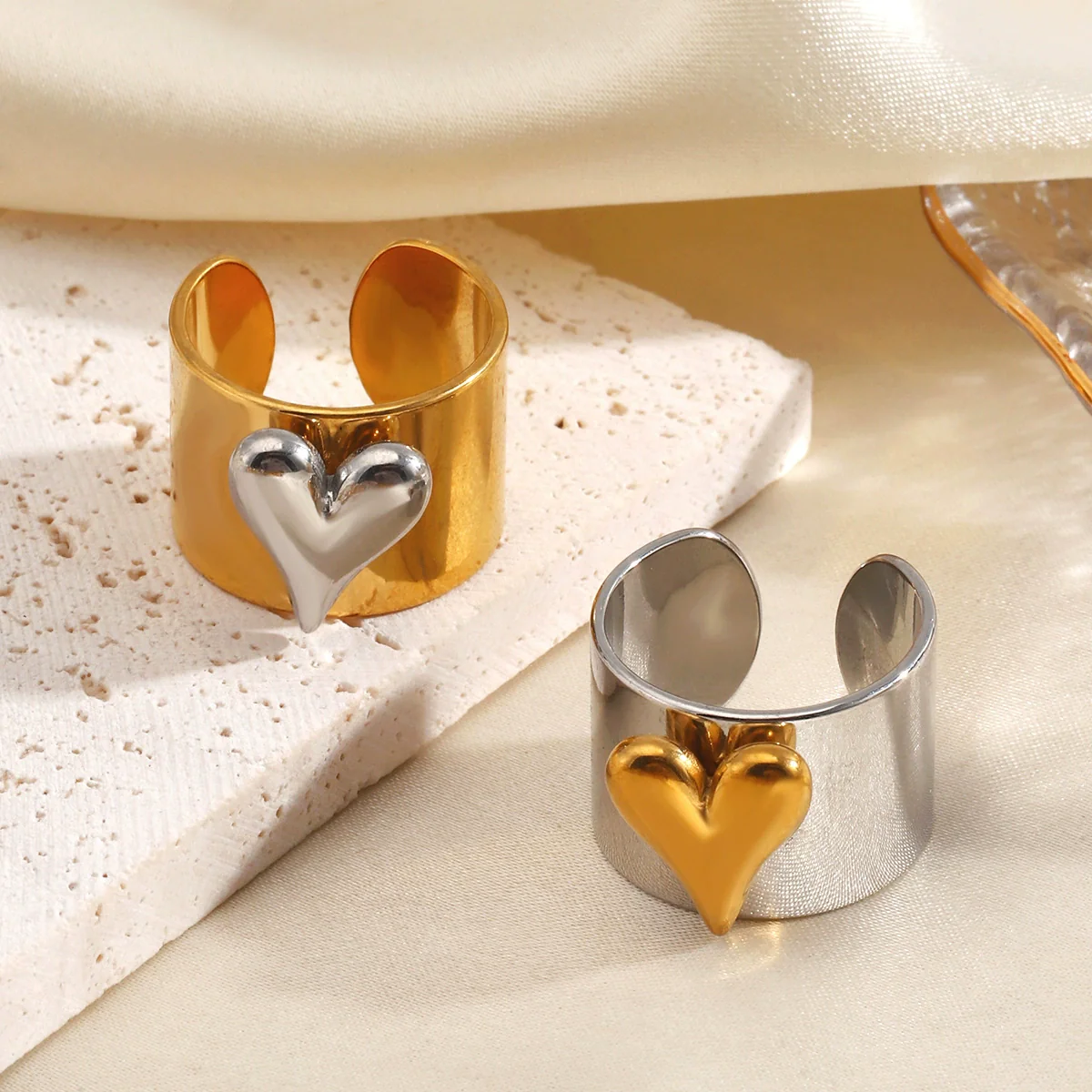 Wholesale Lady's Heartshaped Electroplated Stainless Steel Ring - Image 4
