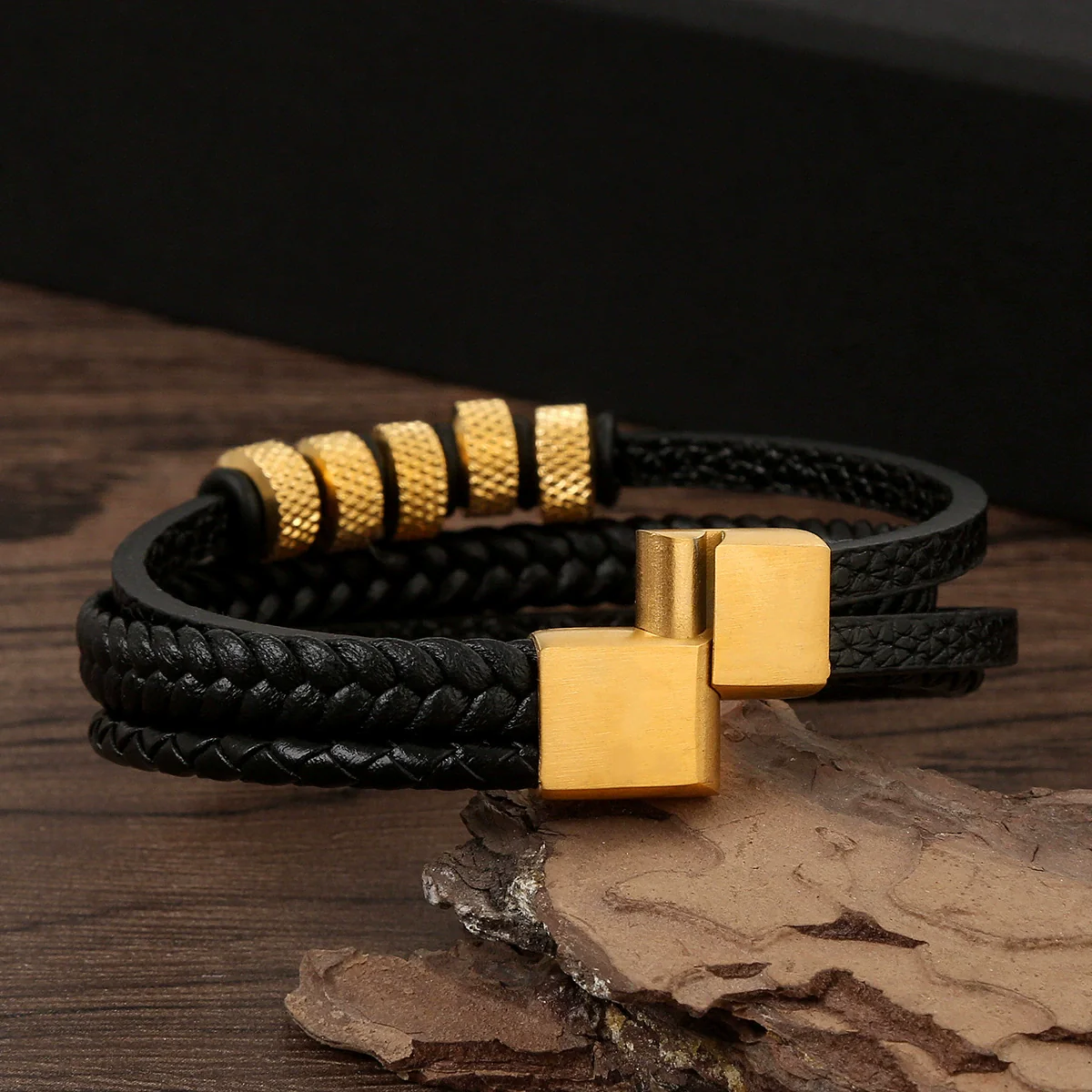 Wholesale Leather And Stainless Steel Handwoven Electroplated Bracelets For Men - Image 3
