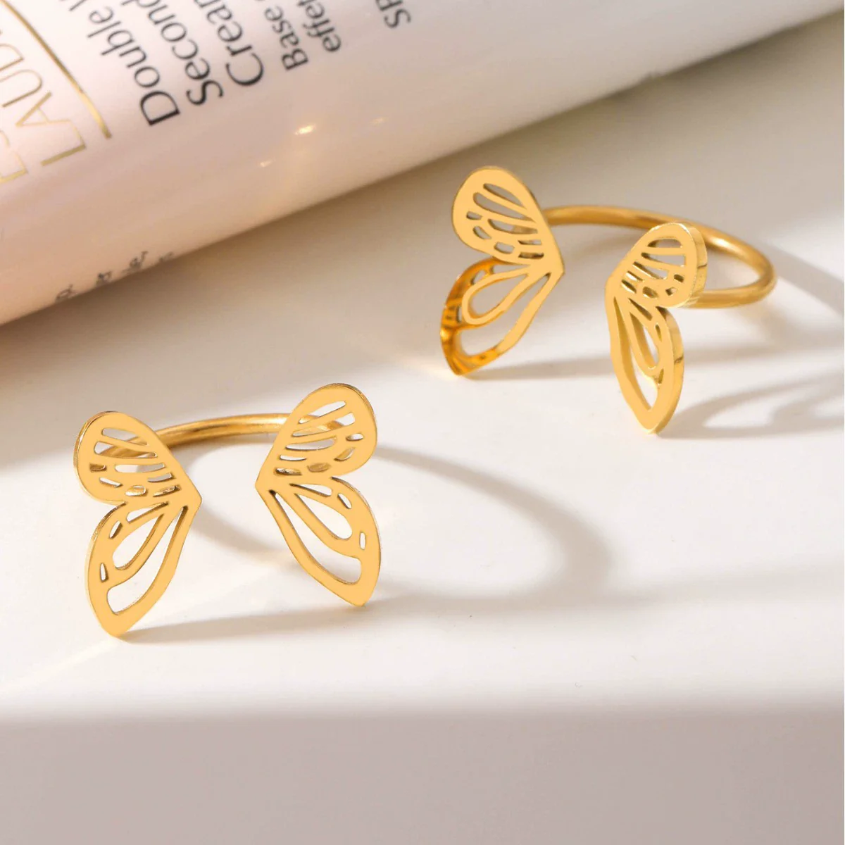 Wholesale Light Luxury Geometric Butterfly Opening Ring For Ladies Made Of Stainless Steel With Electroplating - Image 4