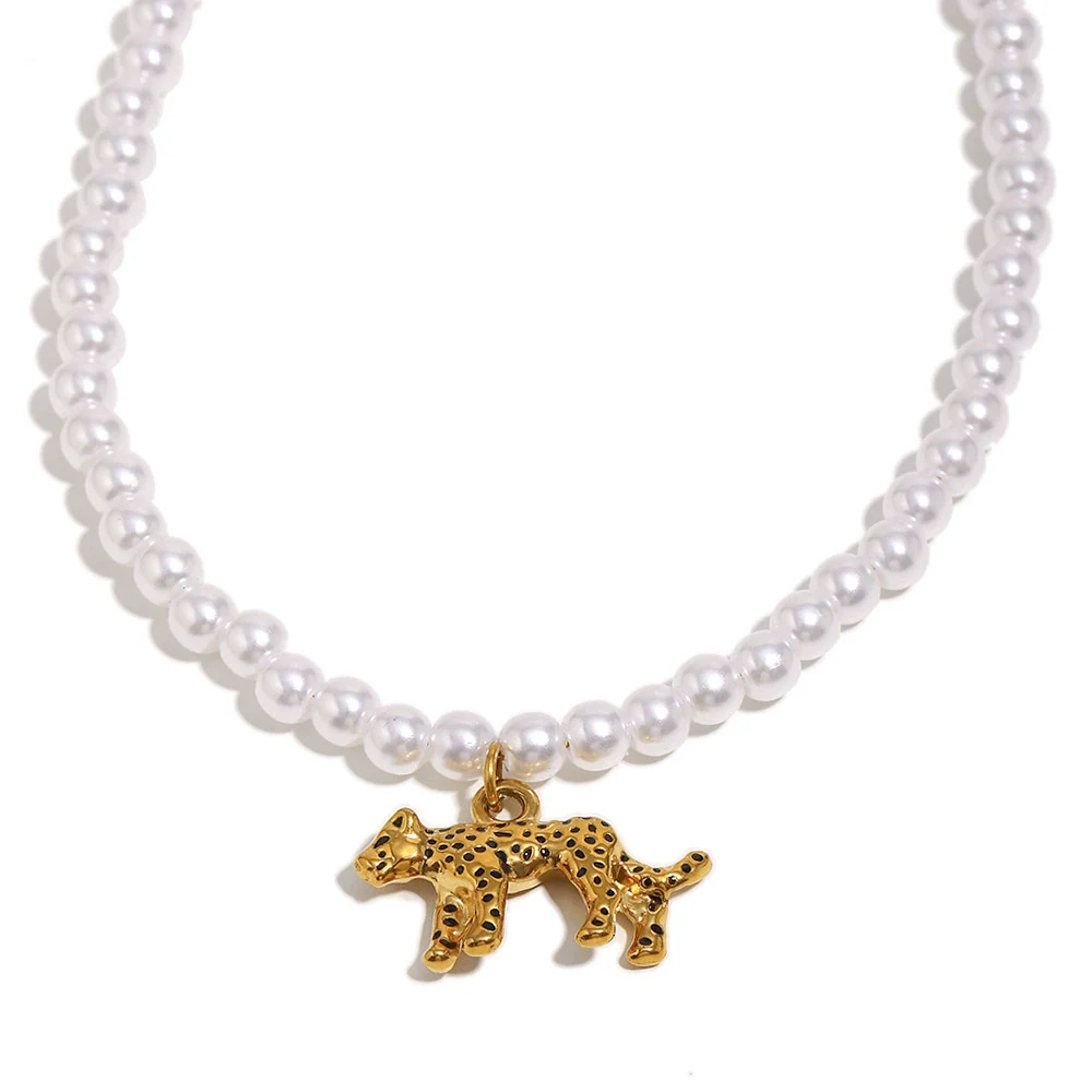 Wholesale Light Luxury Geometric Cut Out Tiger Pendant Stainless Steel 18K Electroplated Necklace For Women - Image 6