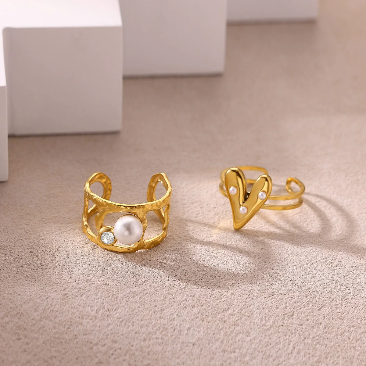 Wholesale Light Luxury Geometric Fruit Shaped Stainless Steel Imitation Pearl Ring Inlaid With Gold For Women
